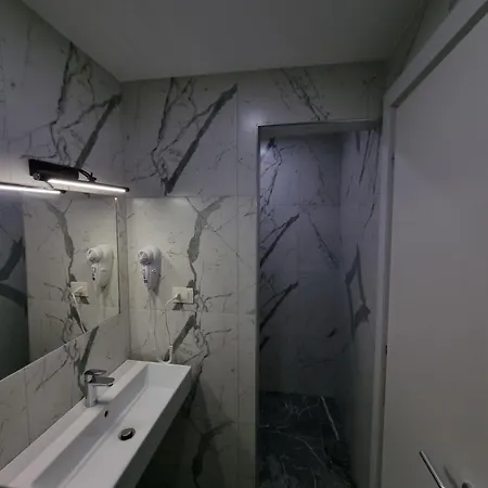 28 Lägenhetshotell 4*