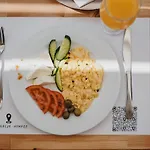アパートホテル 28 4*