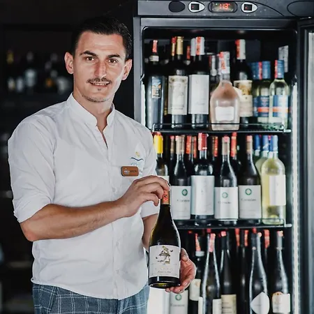 Aparthotel 28 Himare