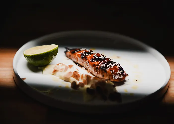 28 Aparthotel Himare